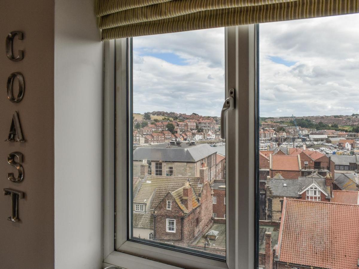 Coast Apartment Whitby Eksteriør billede