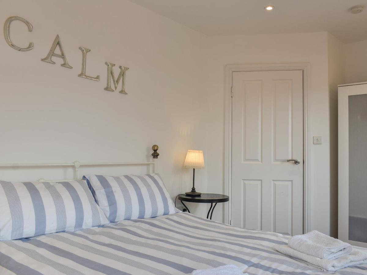 Coast Apartment Whitby Eksteriør billede