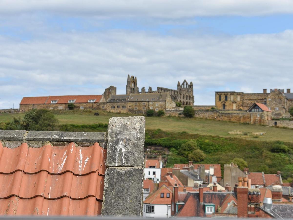 Coast Apartment Whitby Eksteriør billede