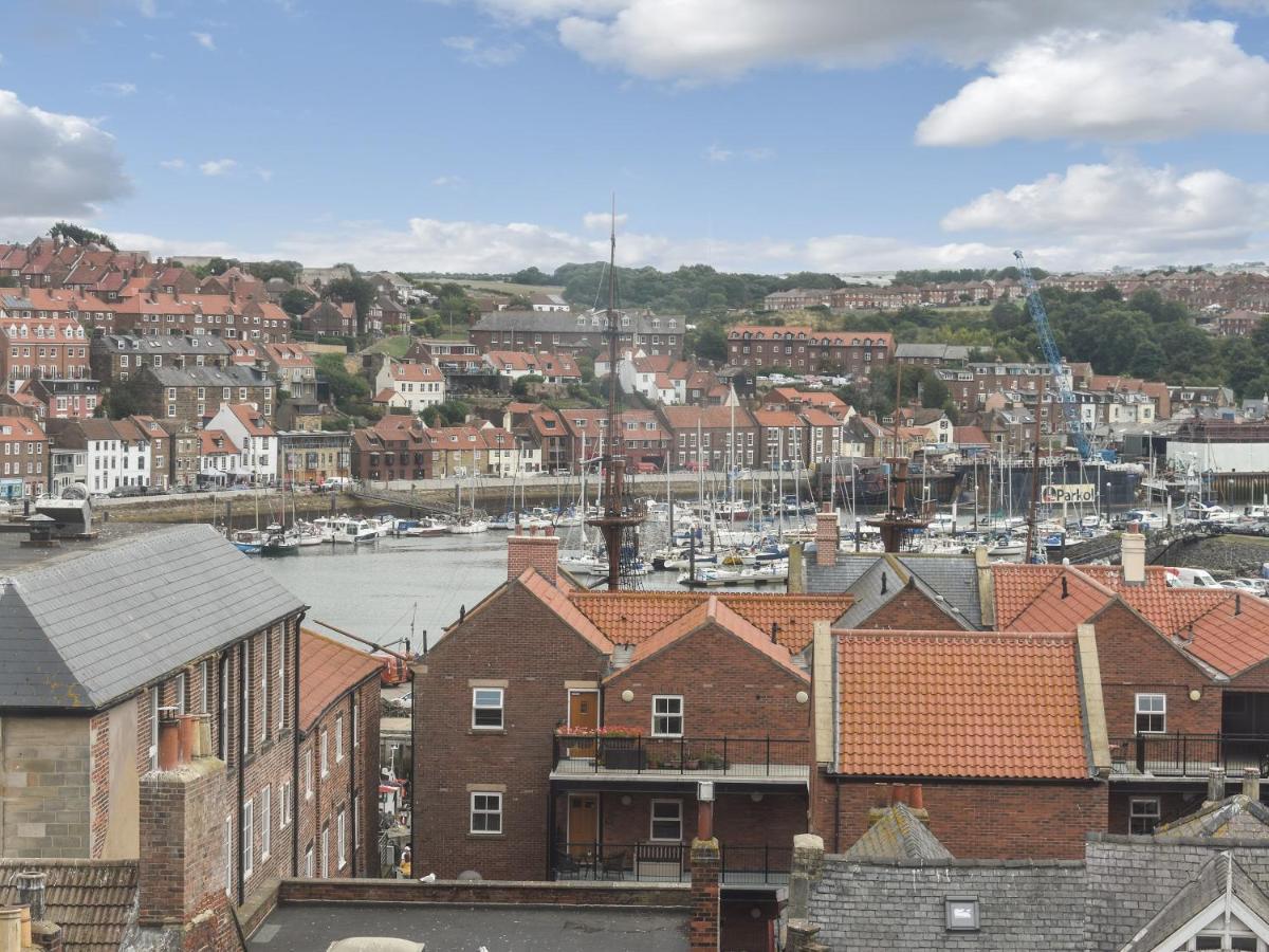 Coast Apartment Whitby Eksteriør billede